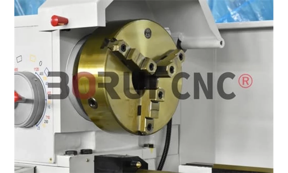 Токарно-винторезный станок BORUI CNC CW6280B/CW6280C