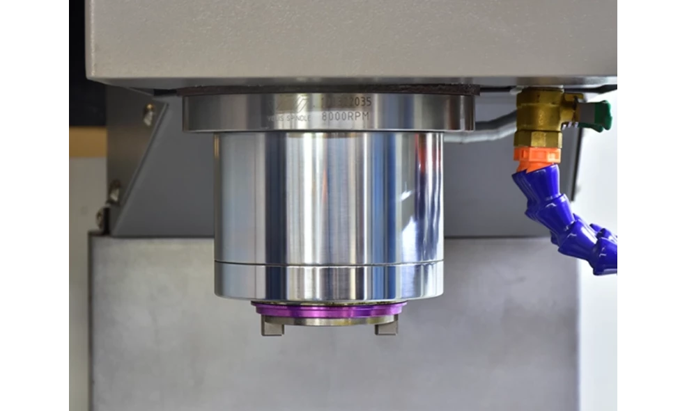 3-осевой вертикальный обрабатывающий центр с ЧПУ BORUI CNC XH7126