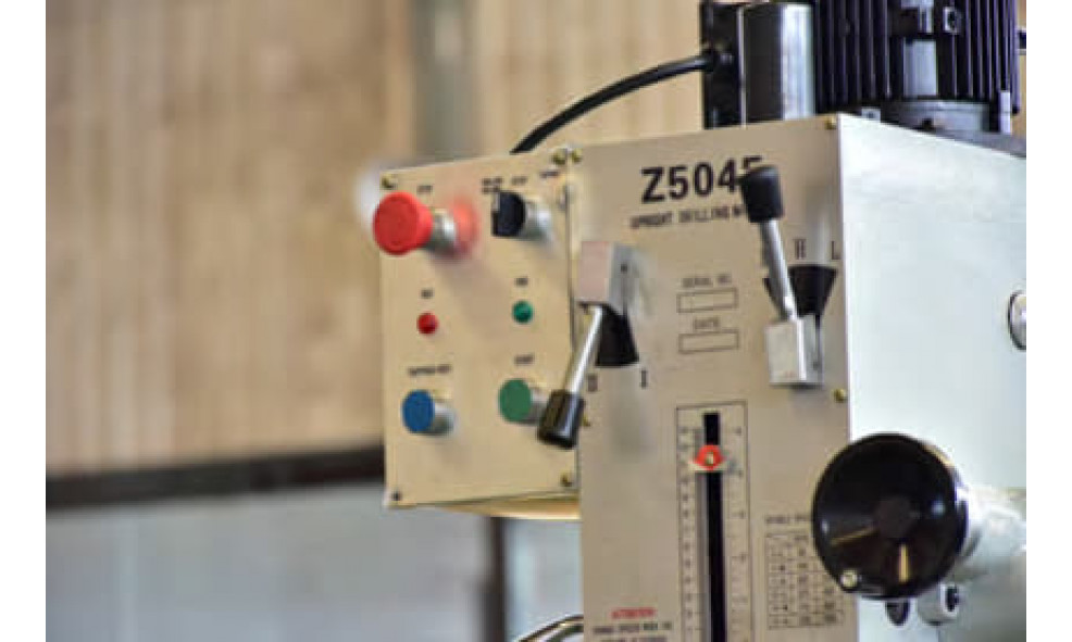 Вертикально-сверлильный станок BORUI CNC Z5032C