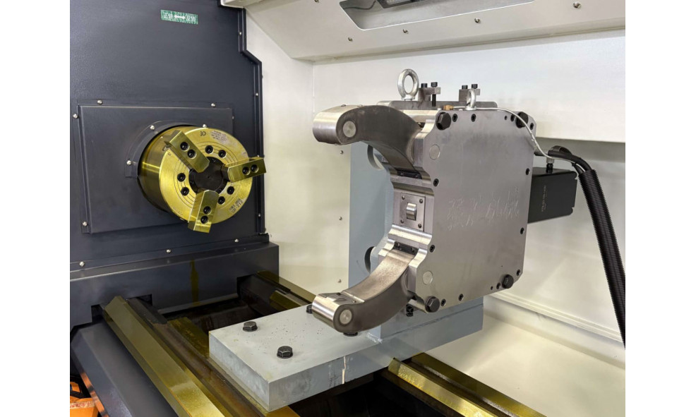 Высокоточный токарный станок с ЧПУ с горизонтальной станиной HONGDA CNC CK0640A High precision