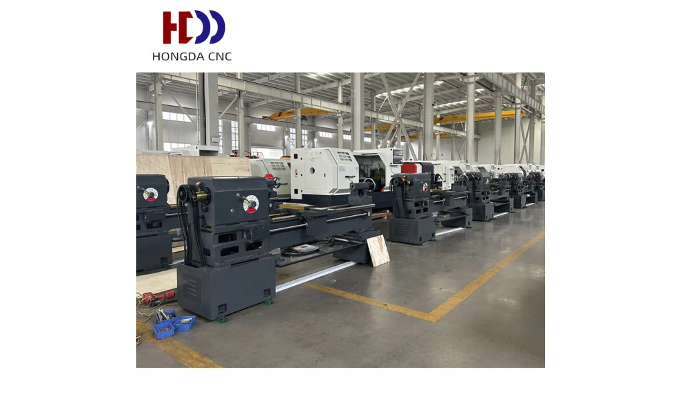 Токарный станок с ЧПУ с горизонтальной станиной HONGDA CNC CK6140