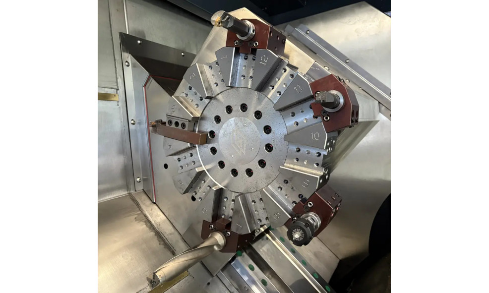 Токарно-фрезерный обрабатывающий центр с ЧПУ HONGDA CNC TCK56