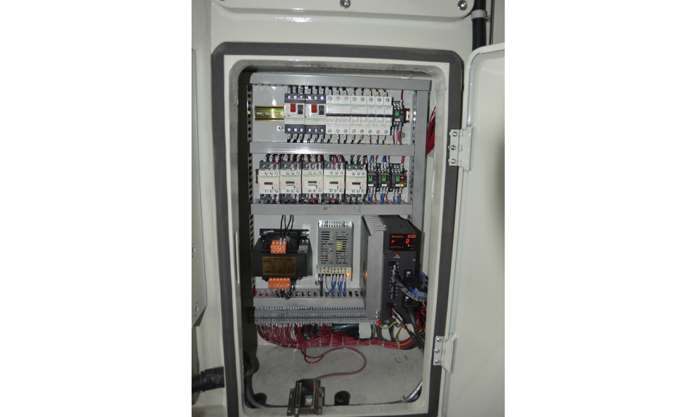 Револьверный фрезерный станок WELLON X6340A