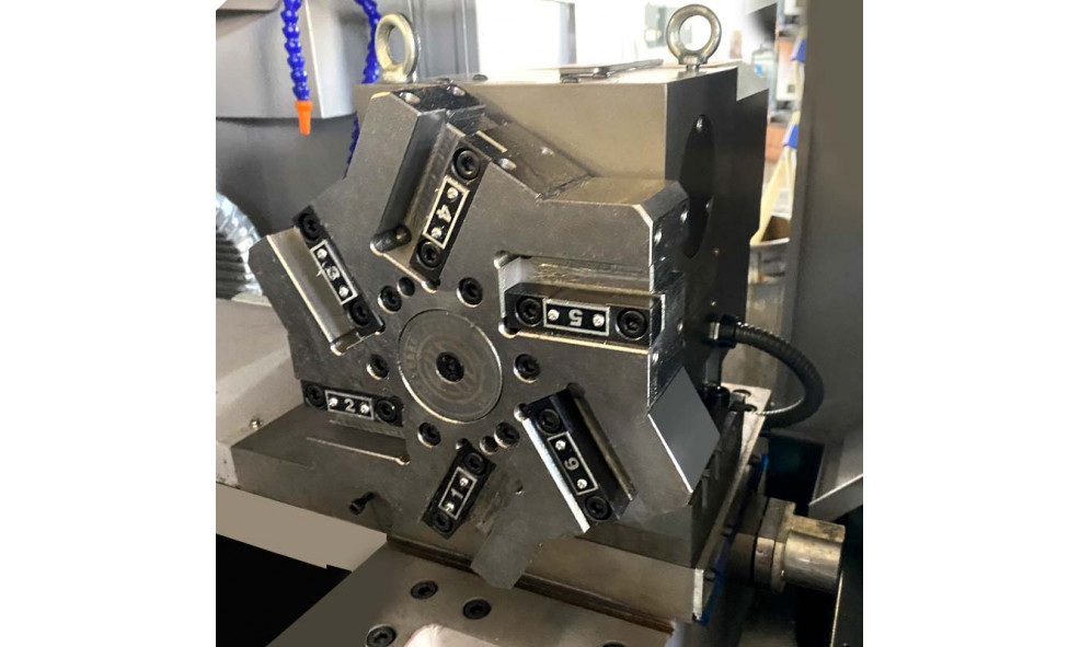 Токарный станок с ЧПУ с горизонтальной станиной WMT CNC CK6136