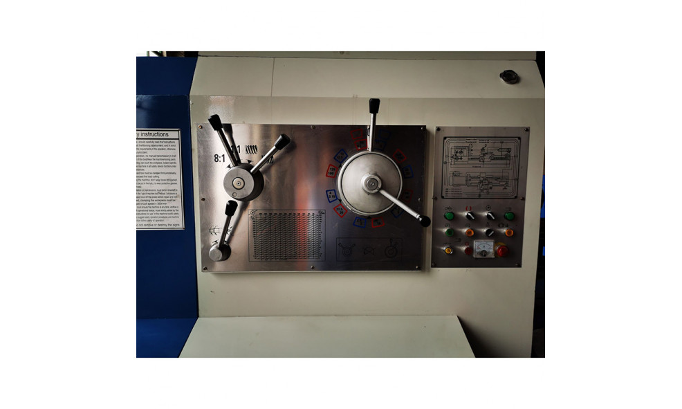 Токарно-винторезный станок WMT CNC CW61180