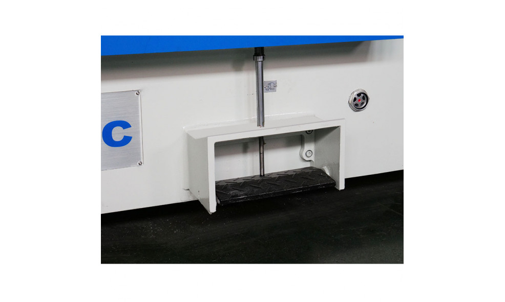 Универсальный круглошлифовальный станок WMT CNC M1432B×1500