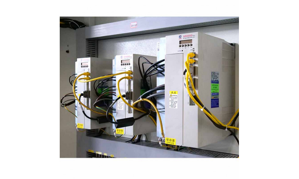 Трубонарезной токарный станок с ЧПУ WMT CNC QK1335