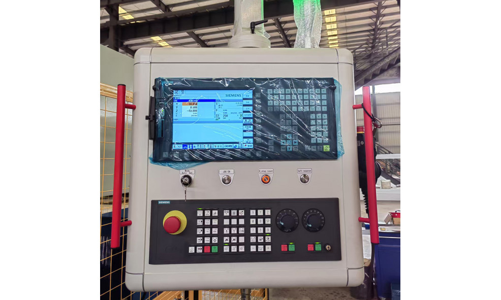 Горизонтально-расточно-фрезерный станок с ЧПУ WMT CNC TK611C