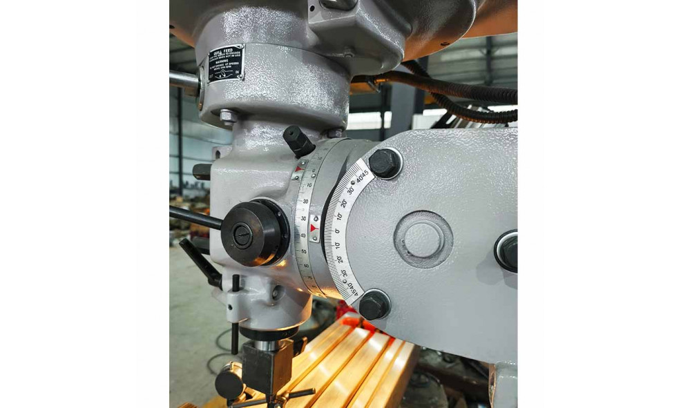 Револьверный фрезерный станок WMT CNC X6325(4H)