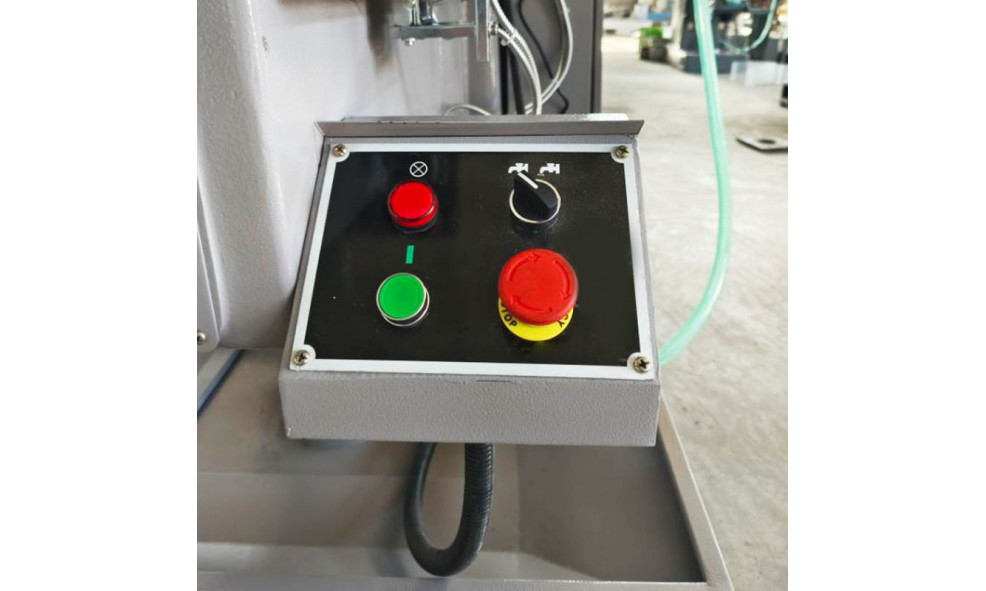 Револьверный фрезерный станок WMT CNC X6325(4H)