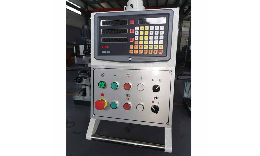 Широкоуниверсальный фрезерный станок WMT CNC ZX7550ZW