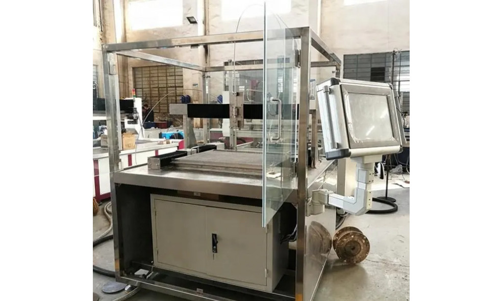 Установка гидроабразивной резки с ЧПУ портального типа YC WATERJET L2015