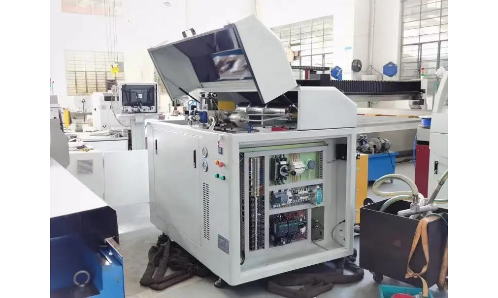 5-осевая установка гидроабразивной резки с ЧПУ портального типа YC WATERJET L3020/D5